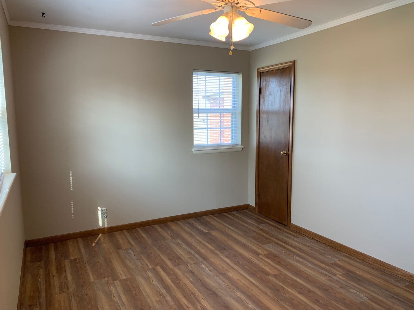 Collinsville House: 12334 N 177th E Ave