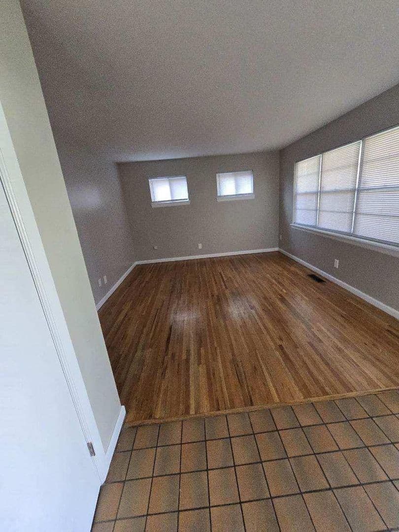 Tulsa House: 535 S 98th E Ave
