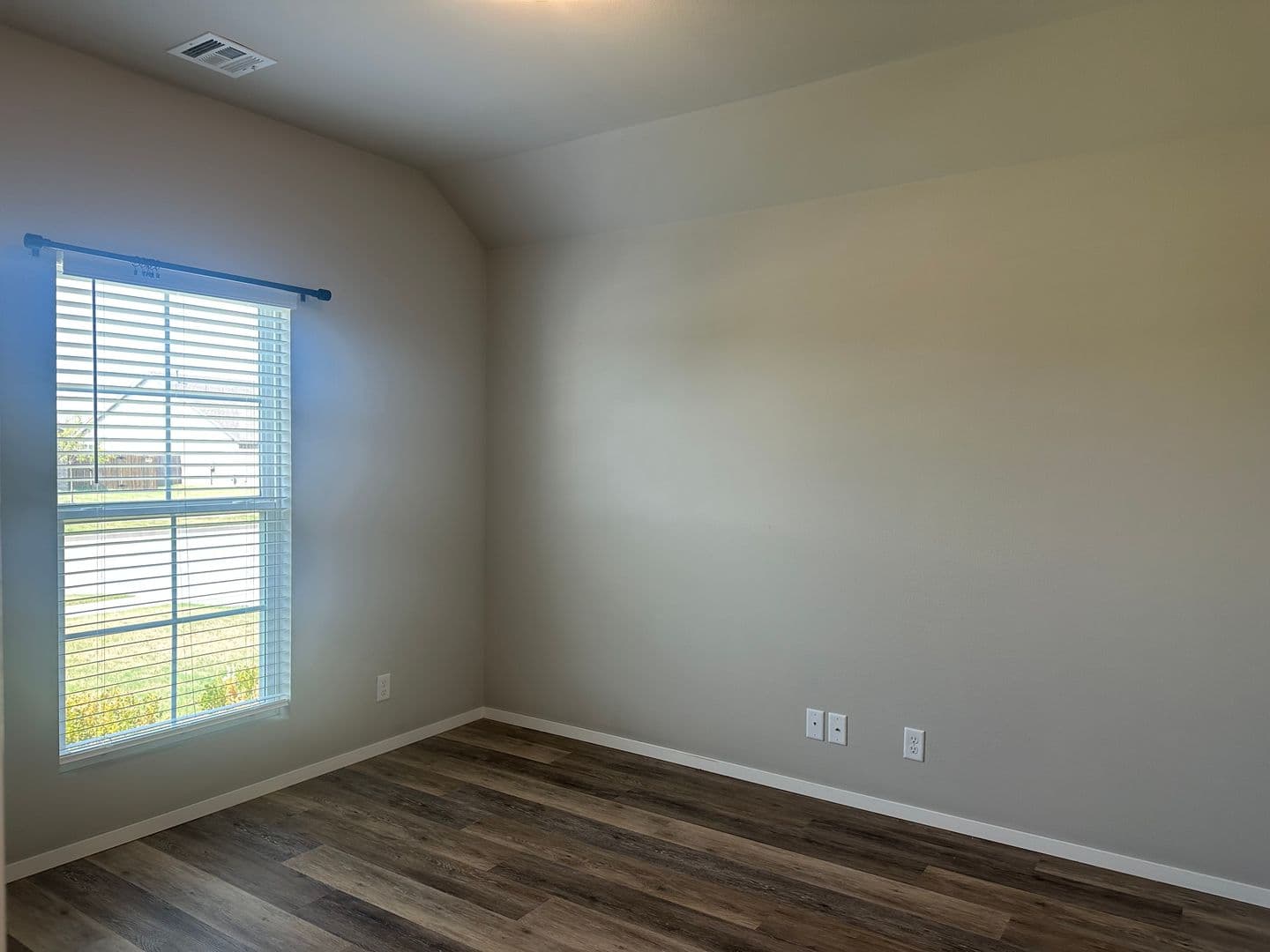 Collinsville House: 12407 N 132nd E Ave
