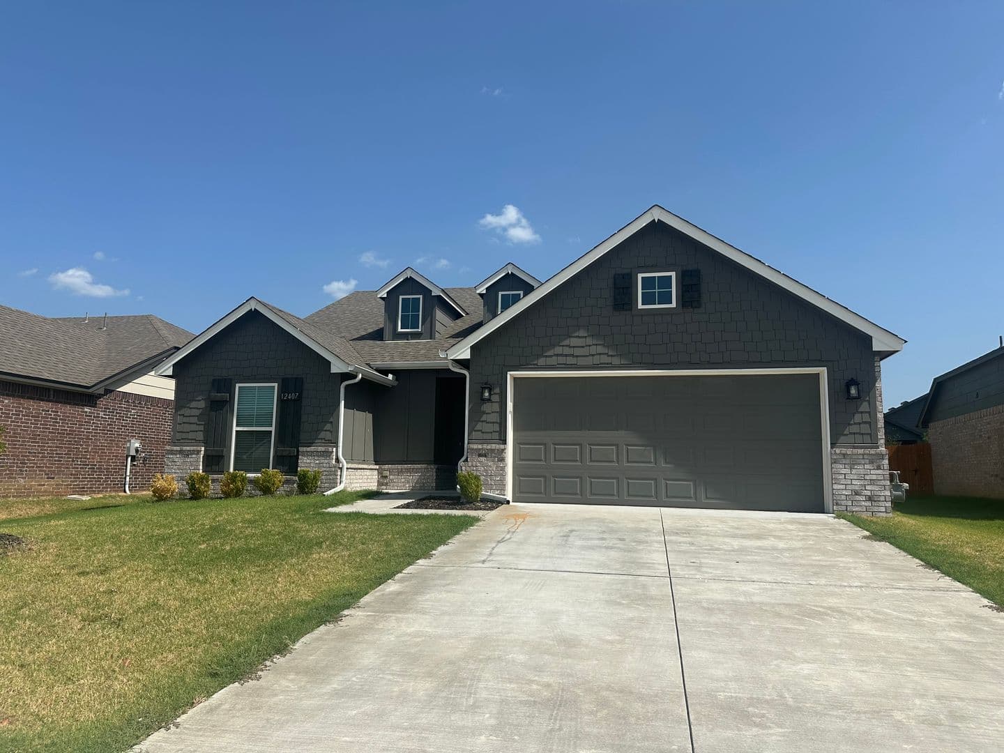 Collinsville House: 12407 N 132nd E Ave