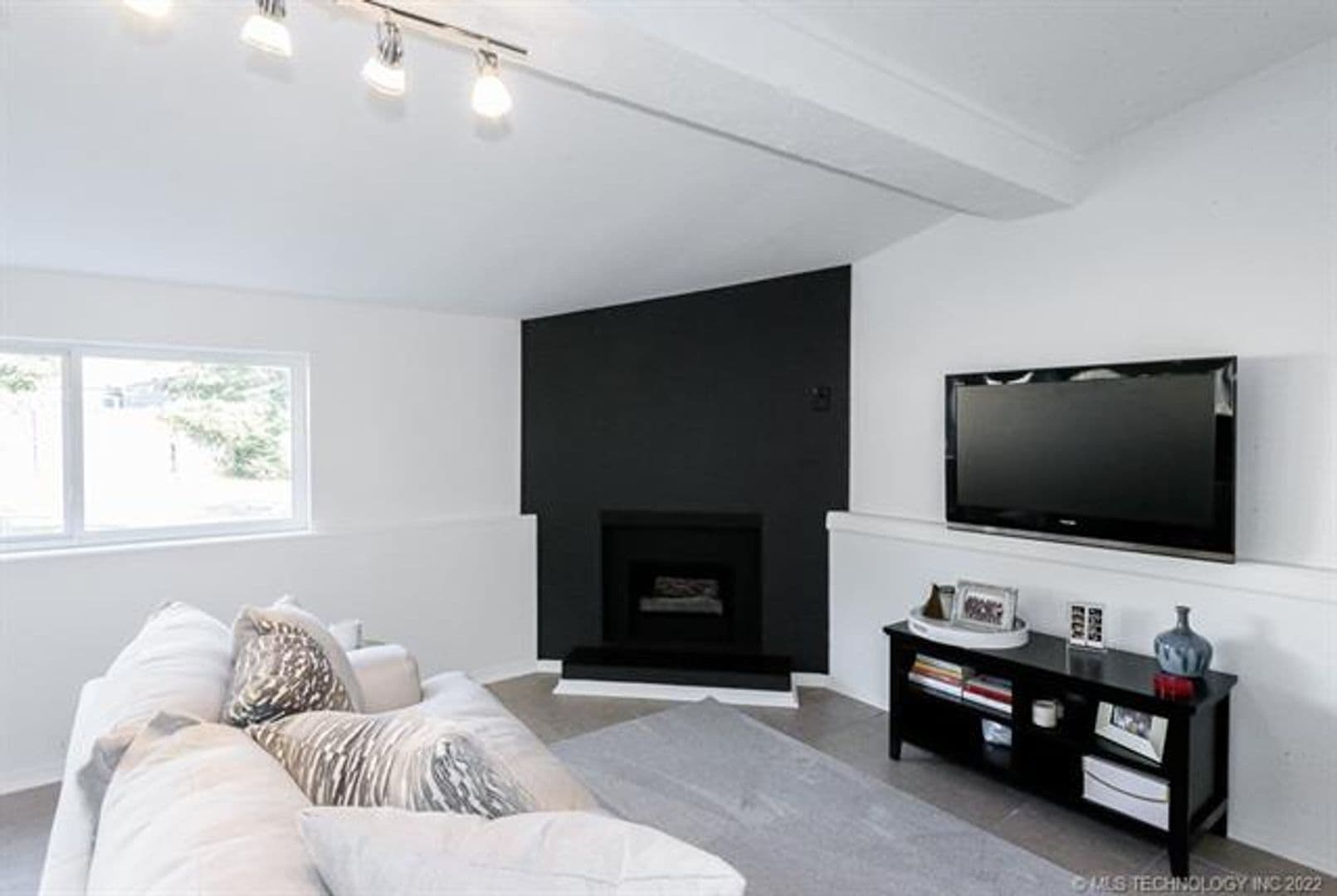 Tulsa House: 1123 E 38th Pl
