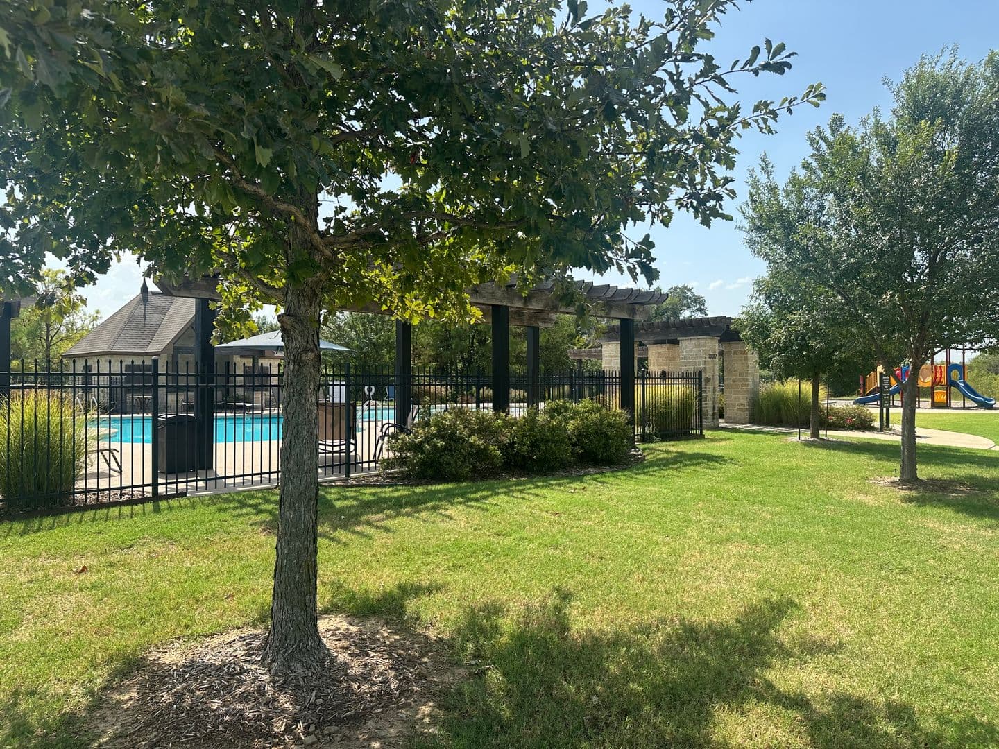 Collinsville House: 12407 N 132nd E Ave