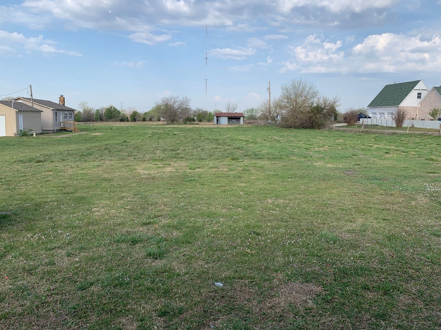 Collinsville House: 12334 N 177th E Ave