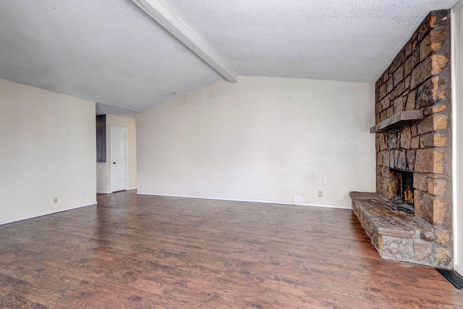 Tulsa House: 3206 S 148th Pl