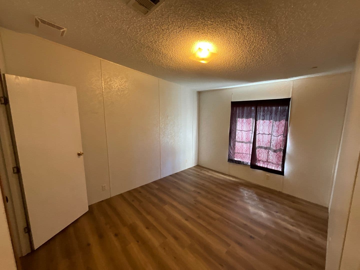 Marianna House: 4234 A Shamrock Road