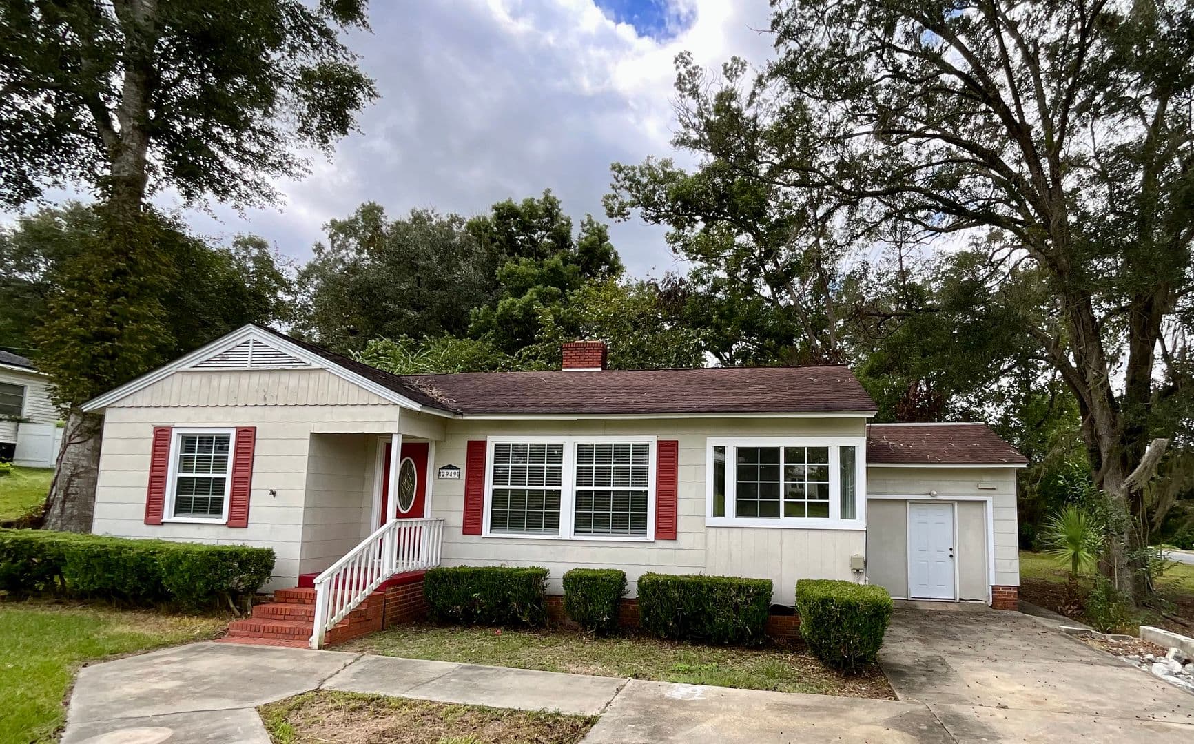 Marianna House: 2949 Park St.