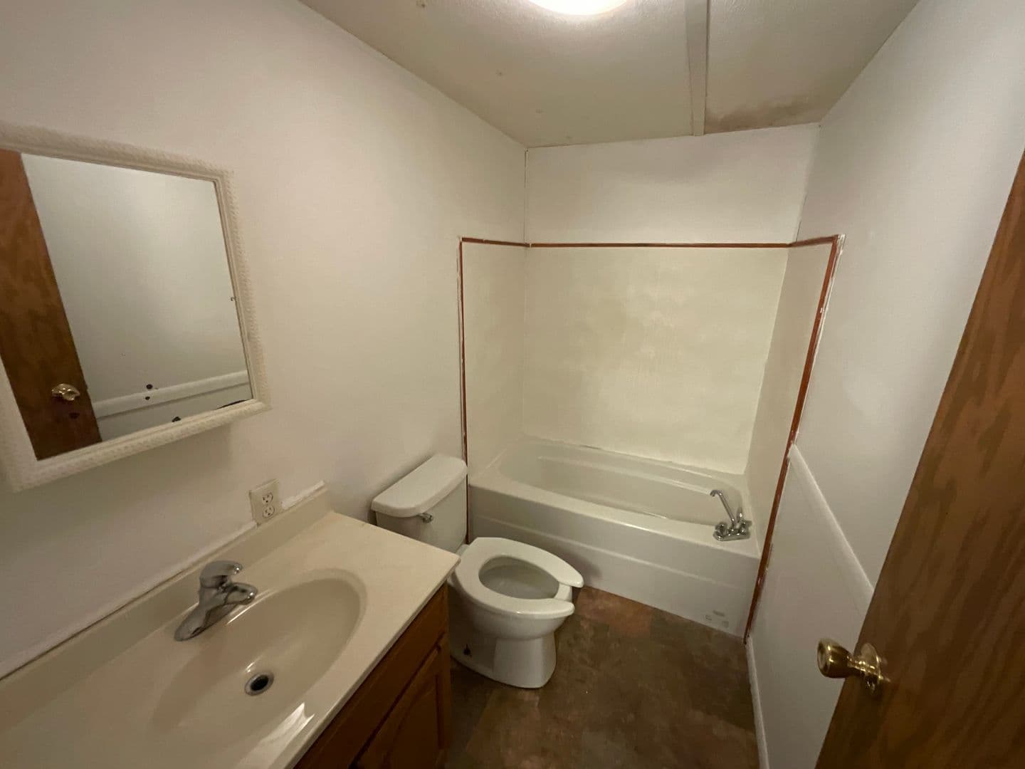 Cottondale Apartment: Mobile Home Park