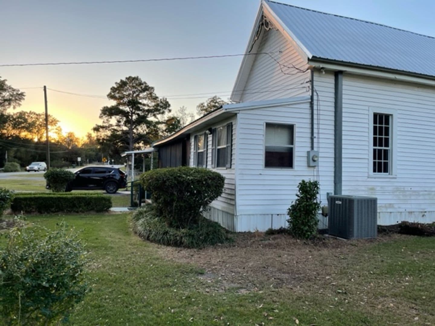 Campbellton House: 2384 Hwy 2