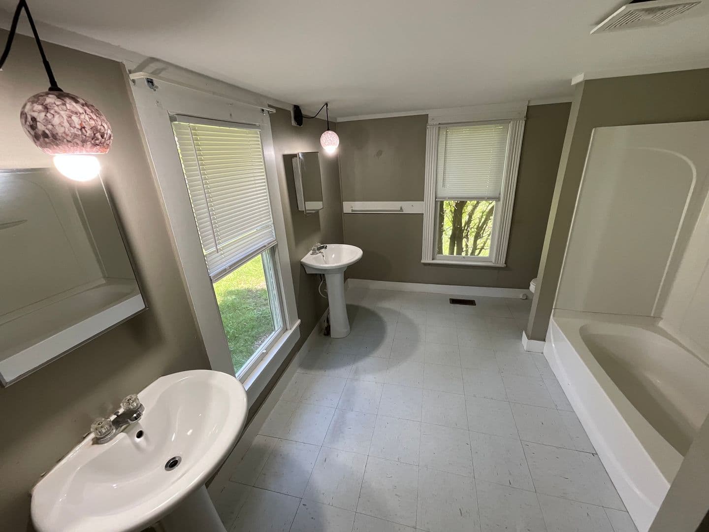 Marianna House: 4170 Baltzell Street