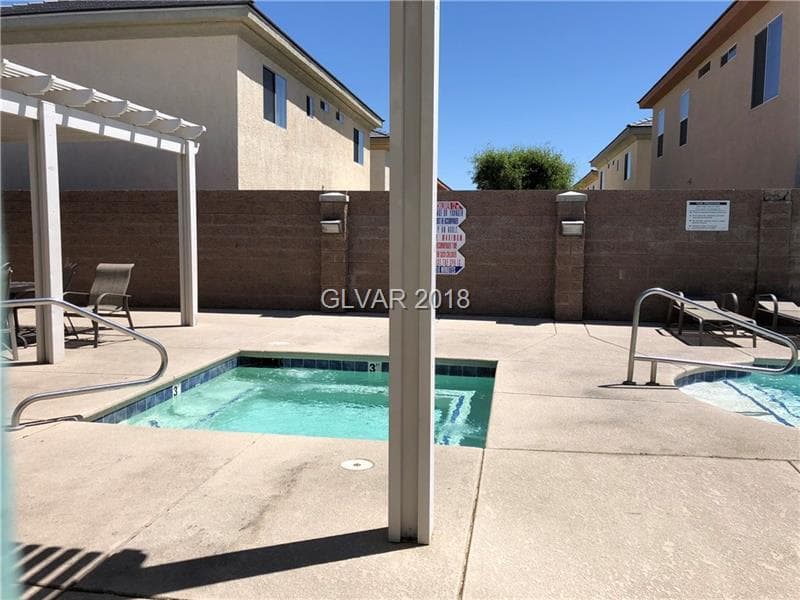Las Vegas House: 127 Manor House Avenue