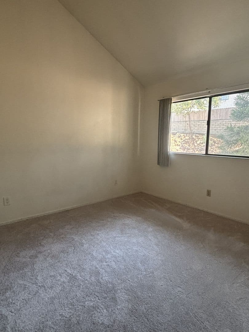 Santa Maria House: 425 N. Center Ct.