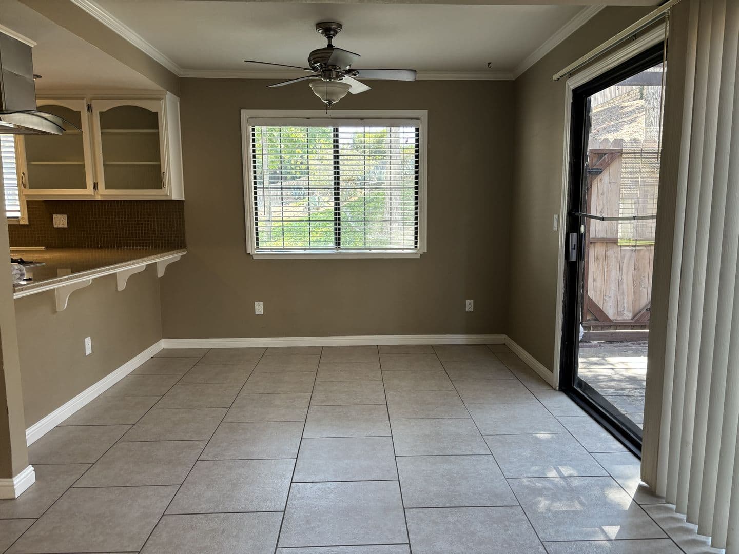 Santa Maria House: 425 N. Center Ct.