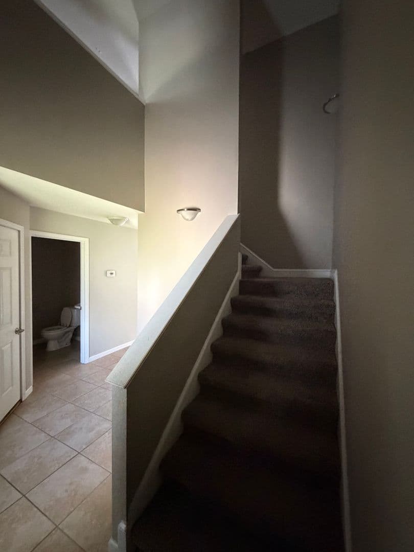 Benton Apartment: 305 Tara Court