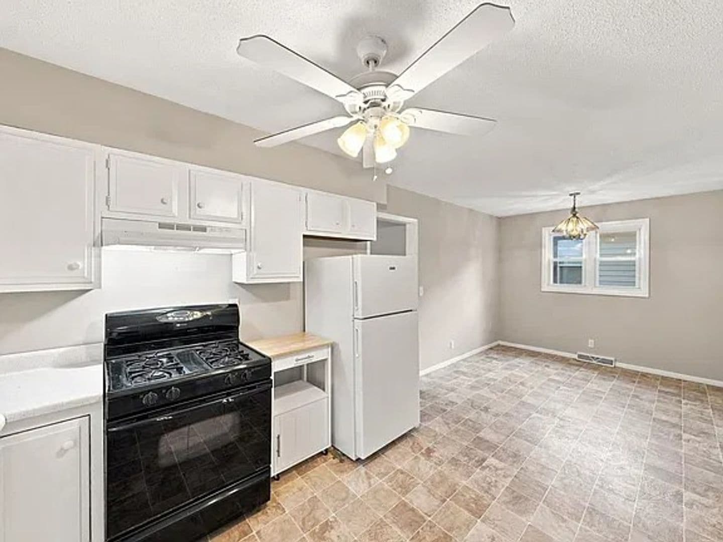 Minneapolis Apartment: 1622 Washington St NE