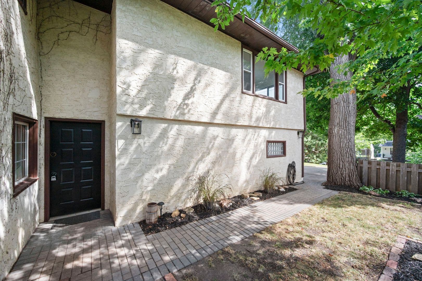 Minneapolis House: 5608 James Ave S