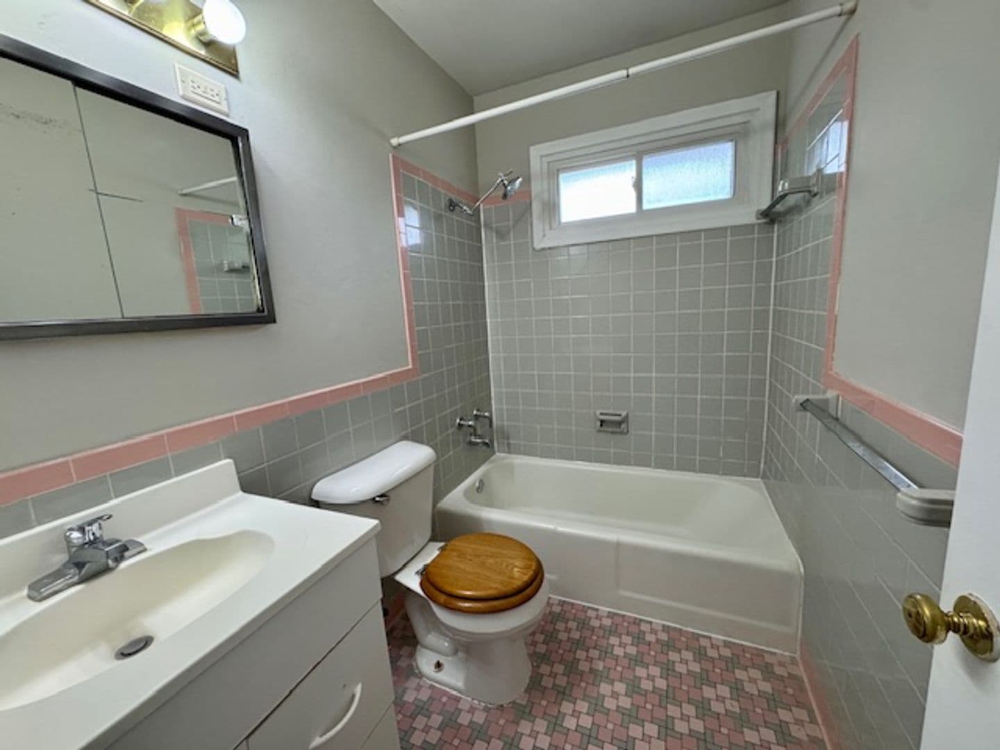 Hopkins Townhome: 704 Robinwood Lane