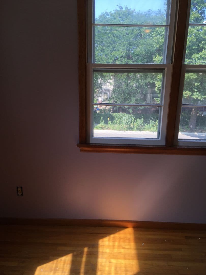 Minneapolis Condo: 1034 18th Ave NE