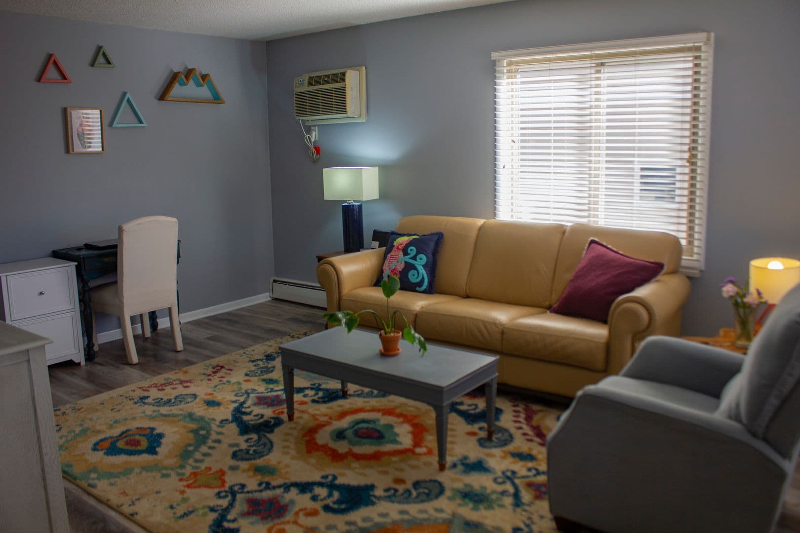 Minneapolis Apartment: 3236 Garfield Ave
