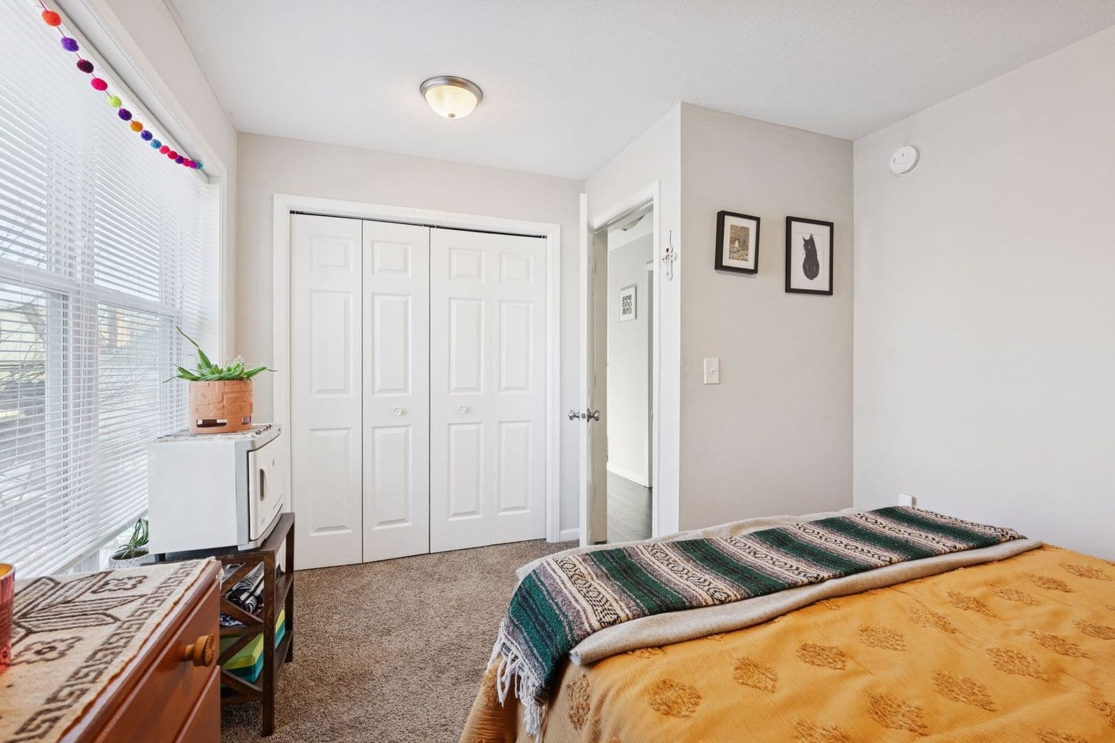 Minneapolis Apartment: 2449 Lyndale Ave S