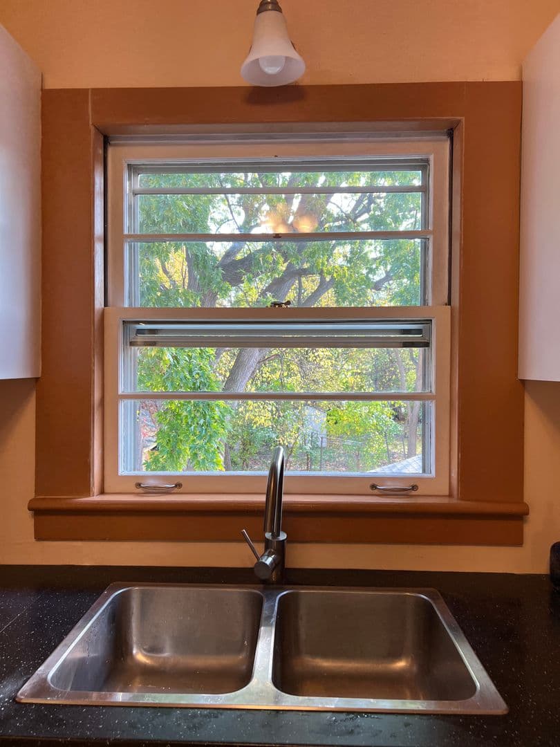 Minneapolis Condo: 1034 18th Ave NE