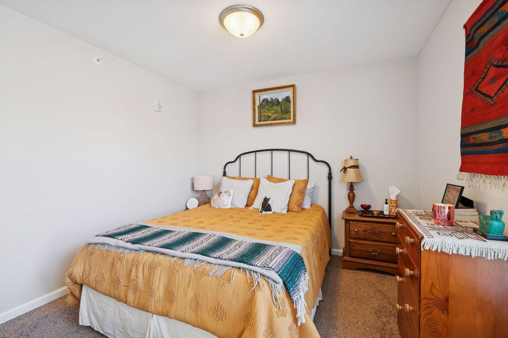 Minneapolis Apartment: 2449 Lyndale Ave S