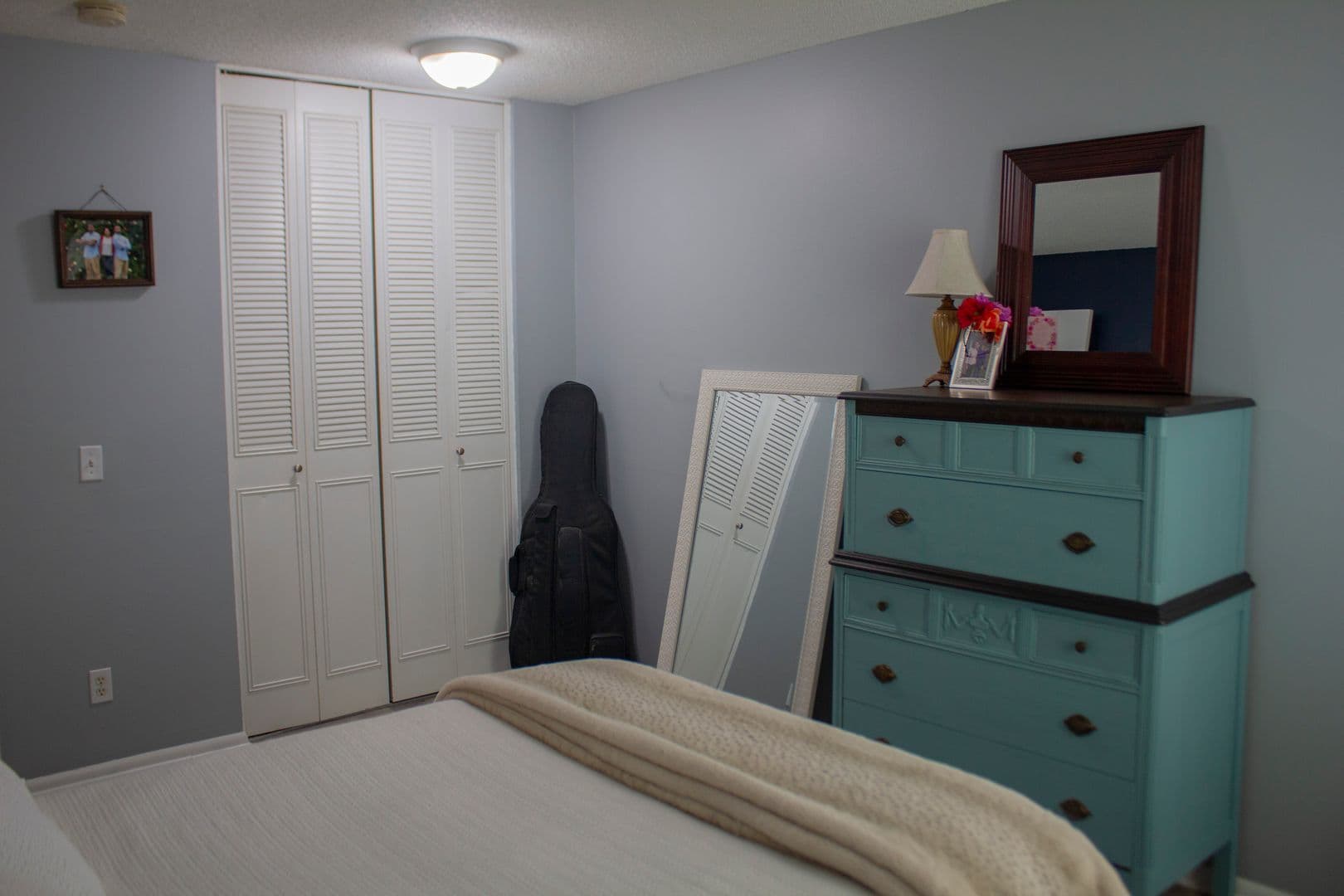 Minneapolis Apartment: 3236 Garfield Ave