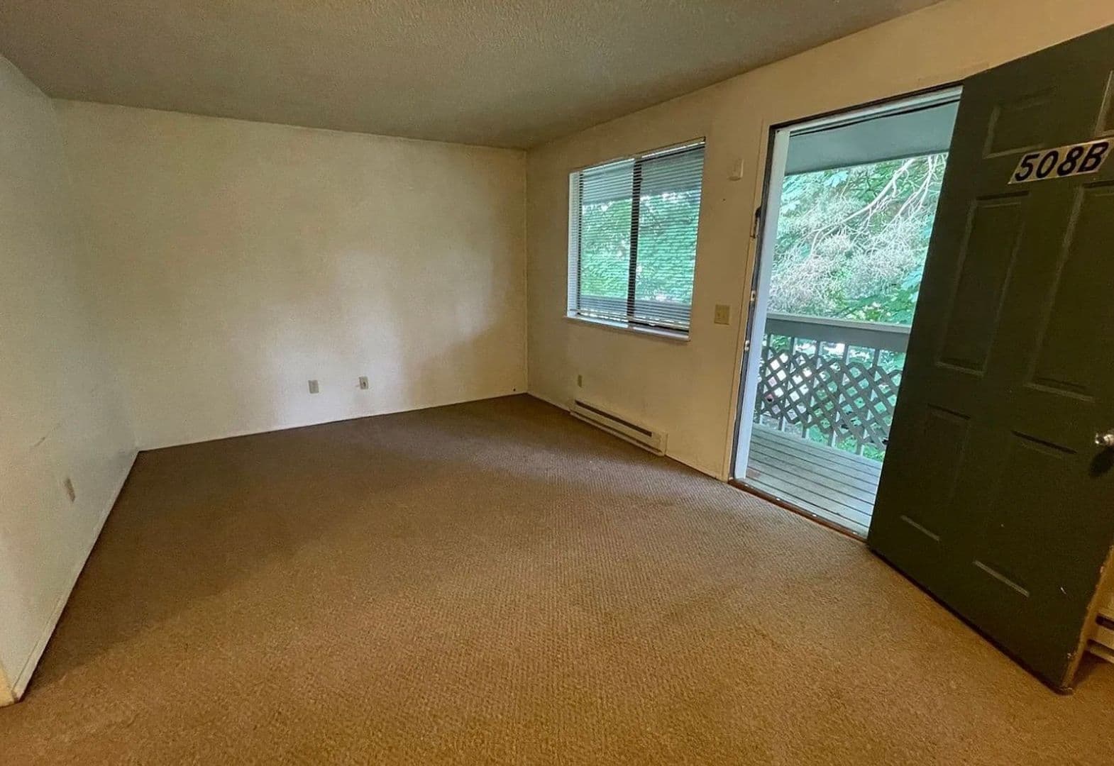 Burlington Apartment: Rio Vista Apartments - 500 - 514 Filbert Ln.
