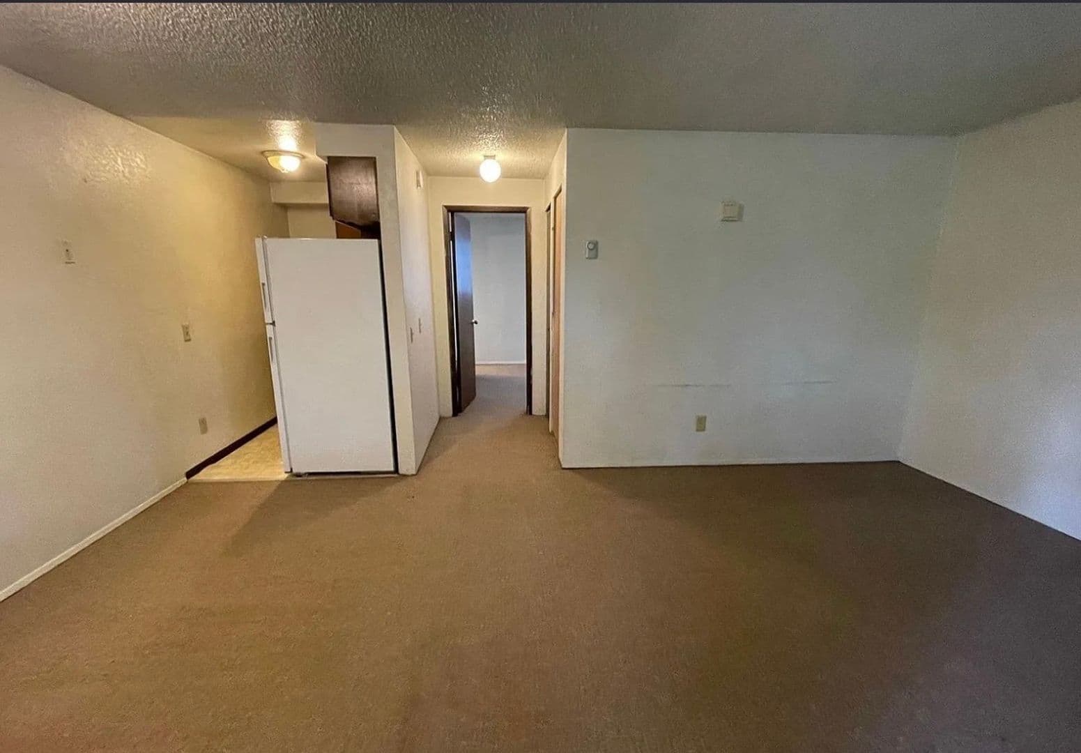 Burlington Apartment: Rio Vista Apartments - 500 - 514 Filbert Ln.