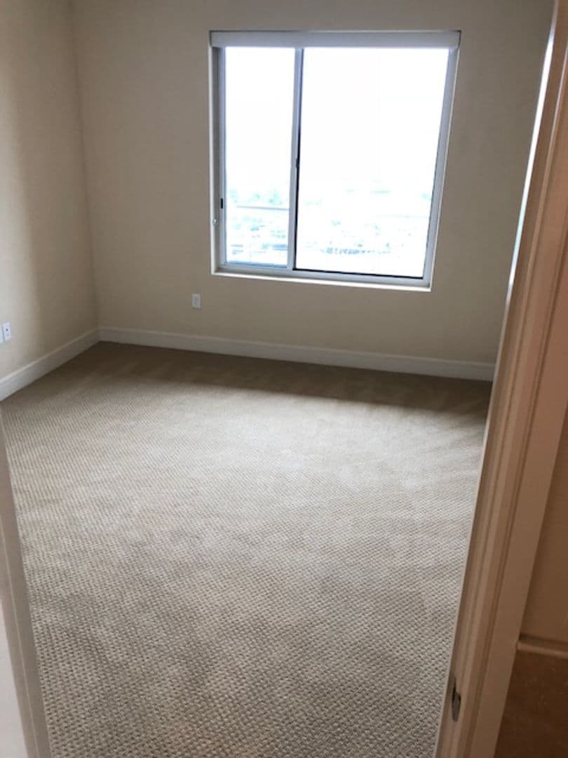 Austin Apartment: 214 Barton Springs Rd.