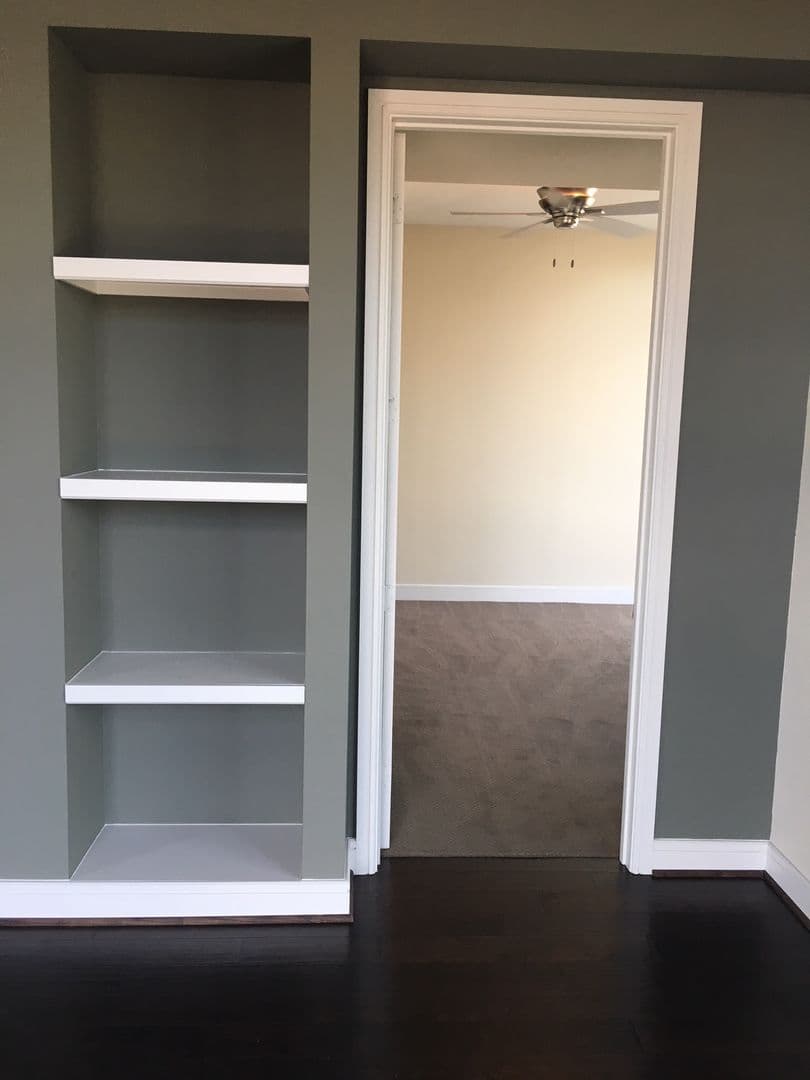 Austin Apartment: 214 Barton Springs Rd.