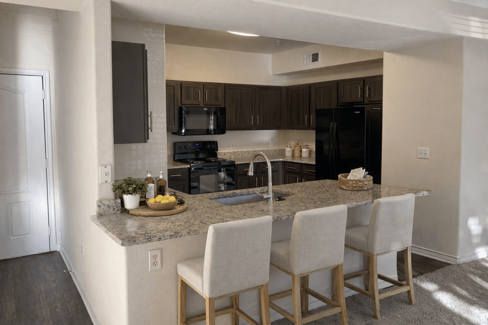 Austin Apartment: 501 E. Stassney Ln