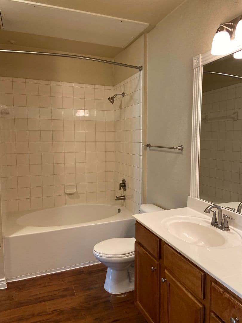 Austin Apartment: 12601 Bee Cave Pkwy
