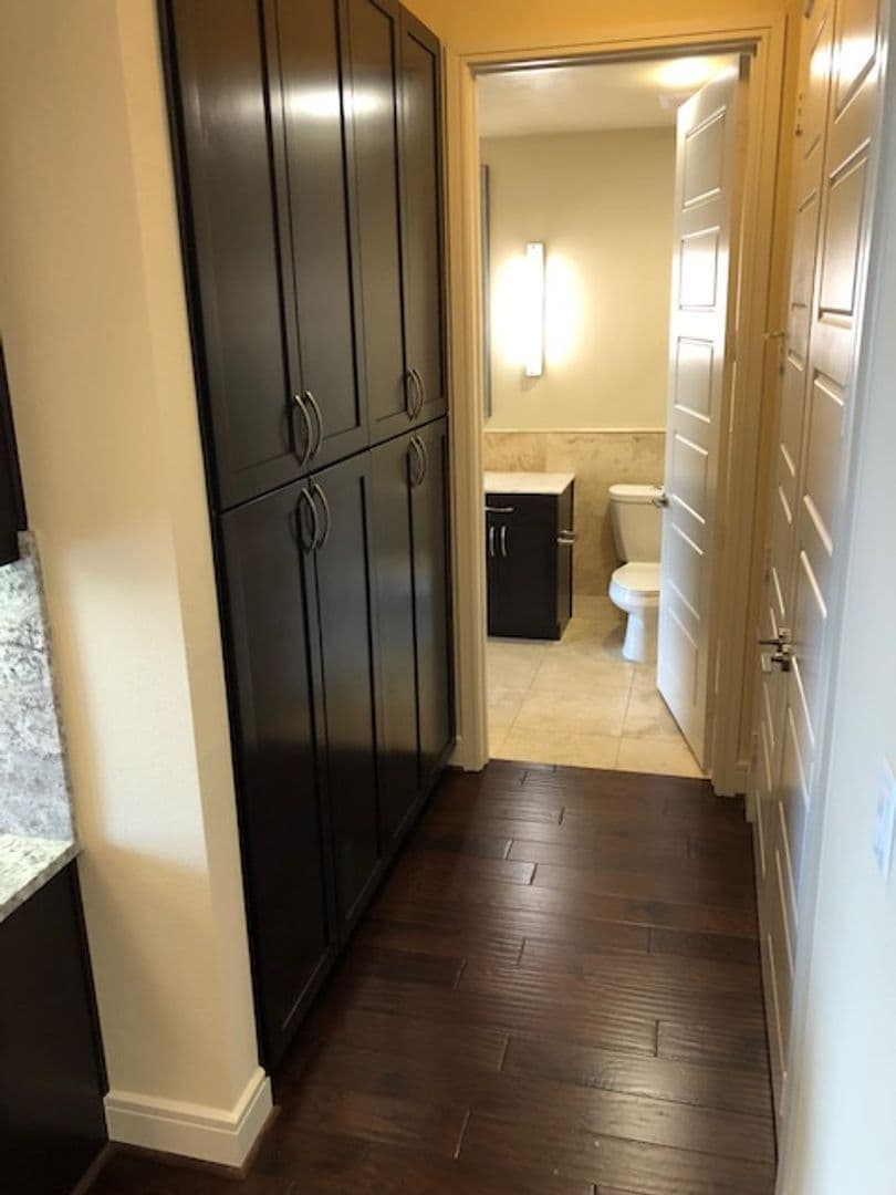 Austin Apartment: 214 Barton Springs Rd.