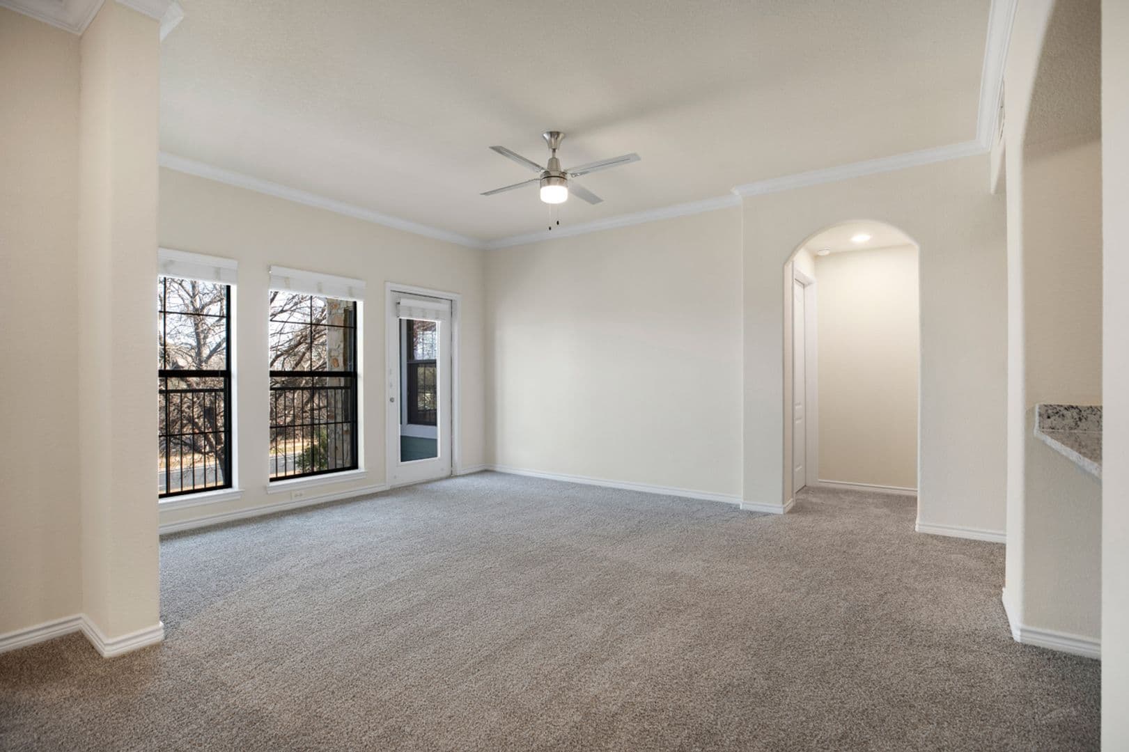 Austin Apartment: 501 E. Stassney Ln