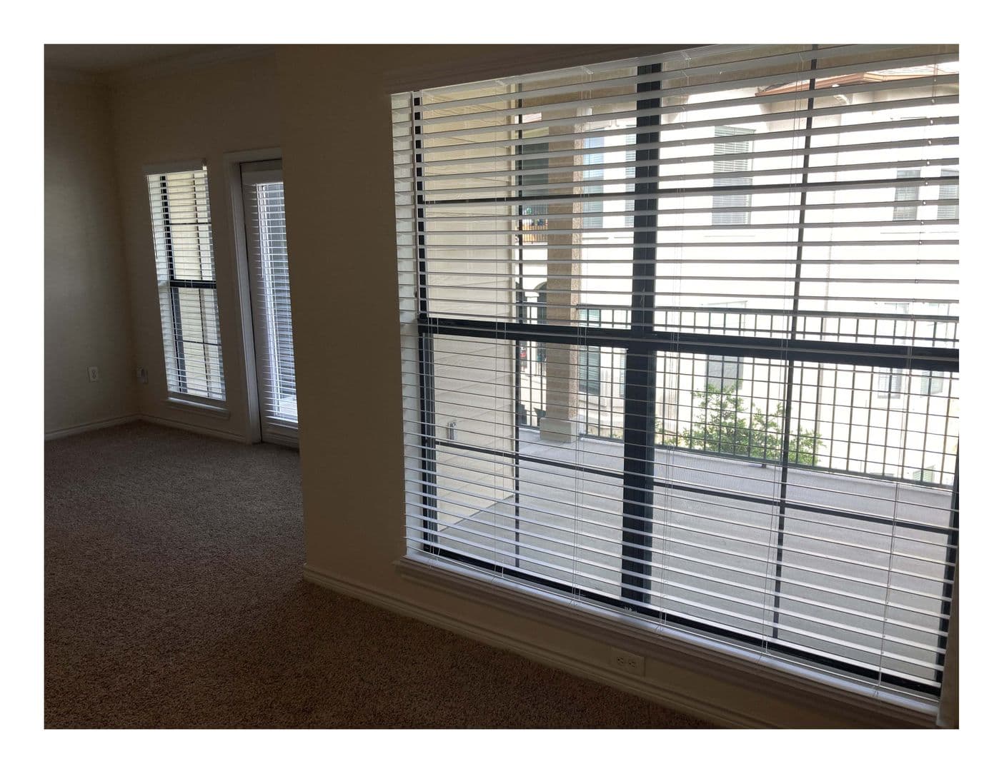 Austin Apartment: 501 E. Stassney Ln