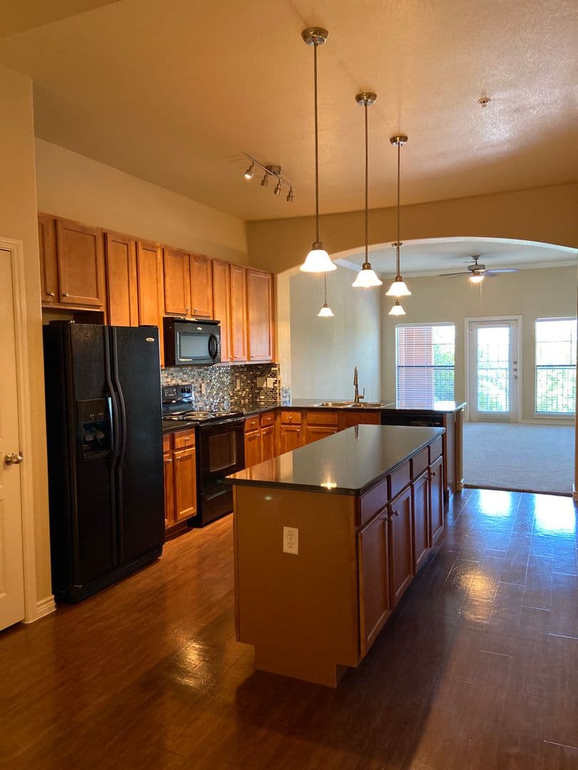 Austin Apartment: 12601 Bee Cave Pkwy