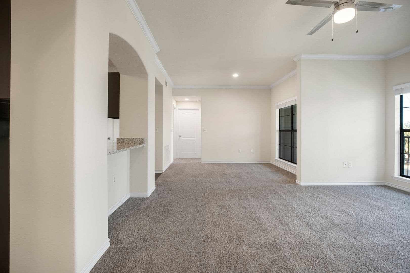 Austin Apartment: 501 E. Stassney Ln
