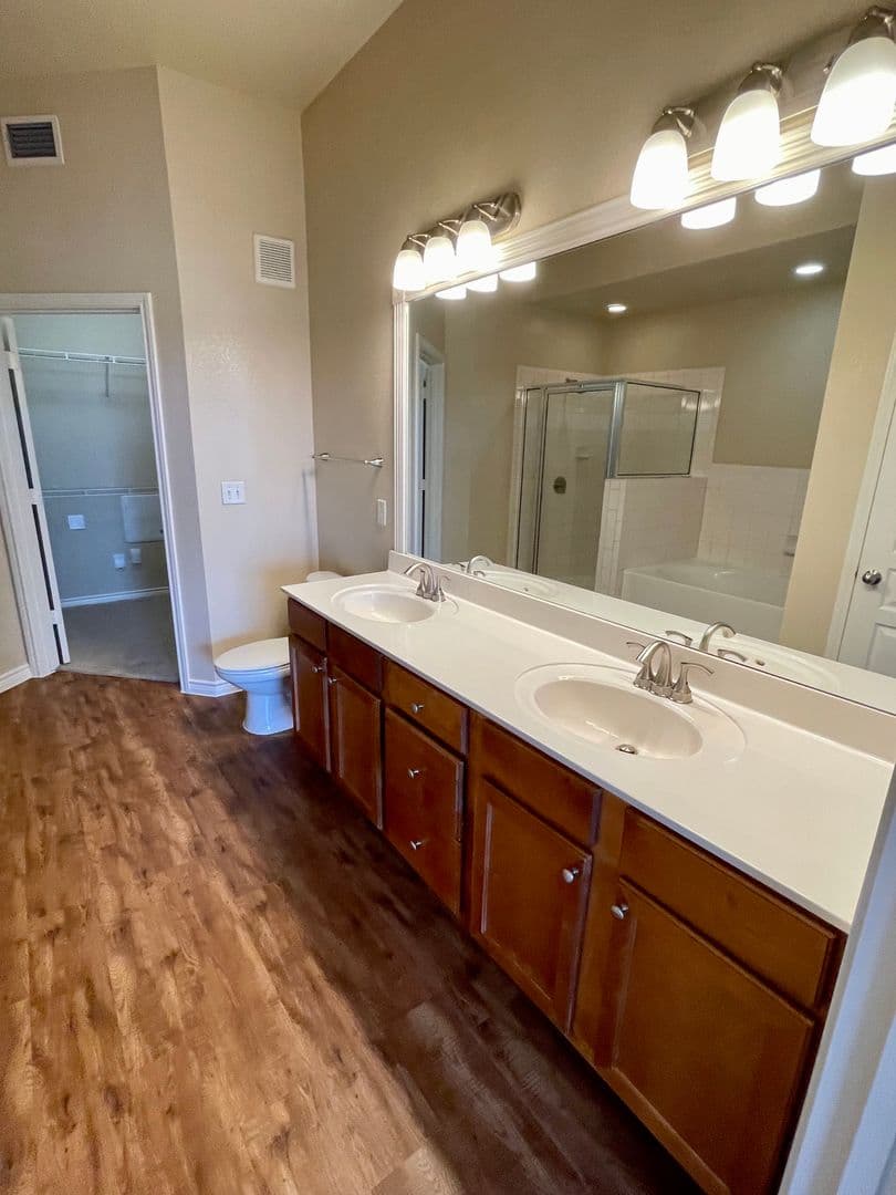 Austin Apartment: 12601 Bee Cave Pkwy