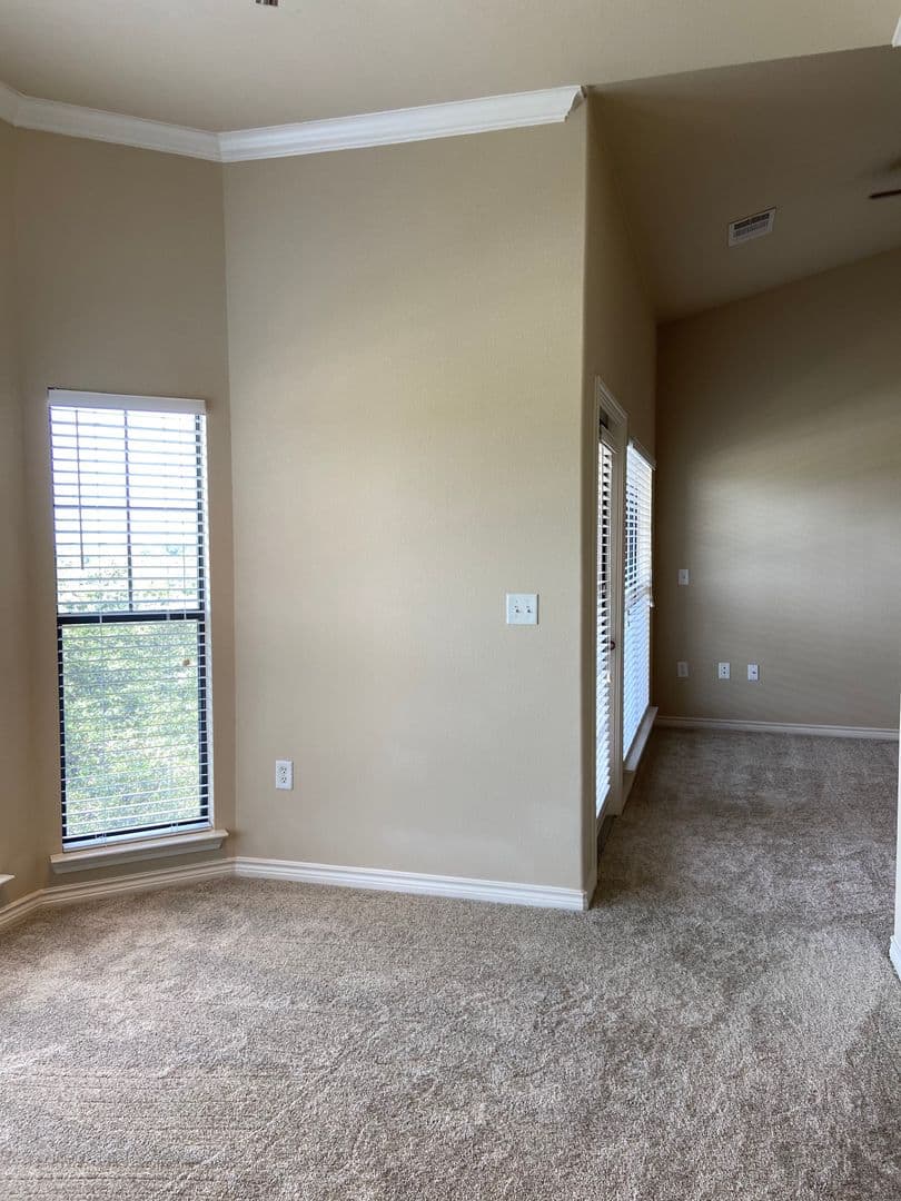 Austin Apartment: 12601 Bee Cave Pkwy
