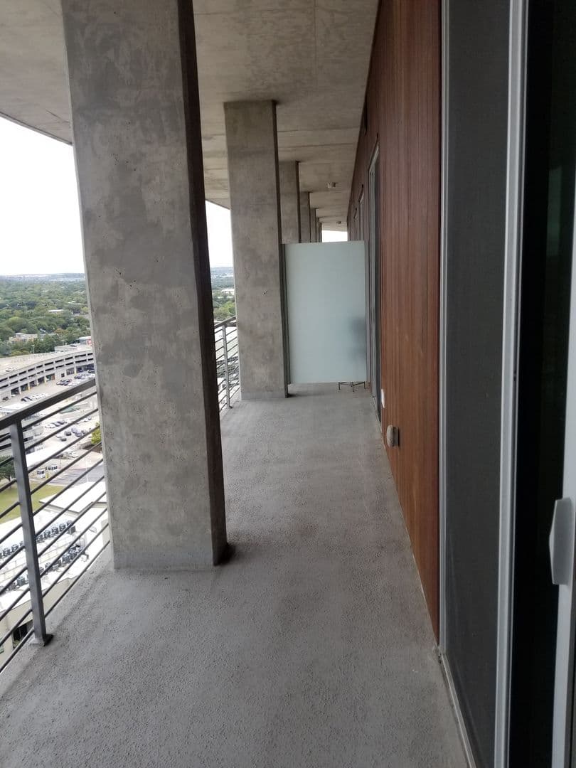 Austin Apartment: 214 Barton Springs Rd.