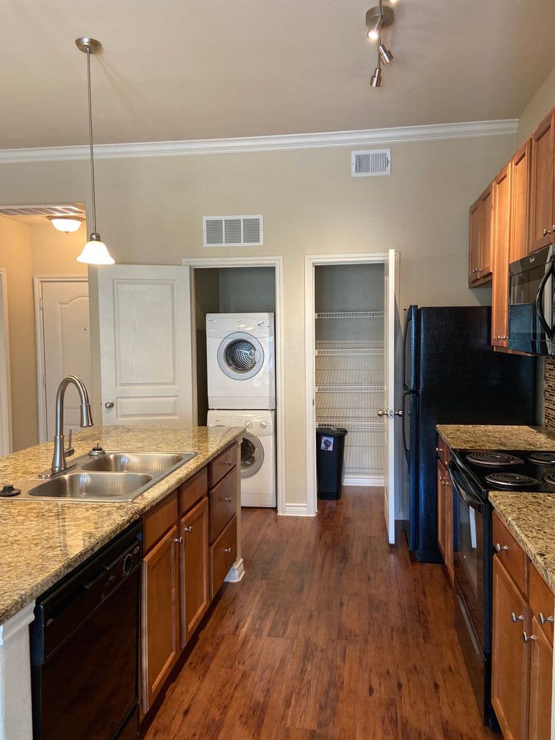Austin Apartment: 12601 Bee Cave Pkwy