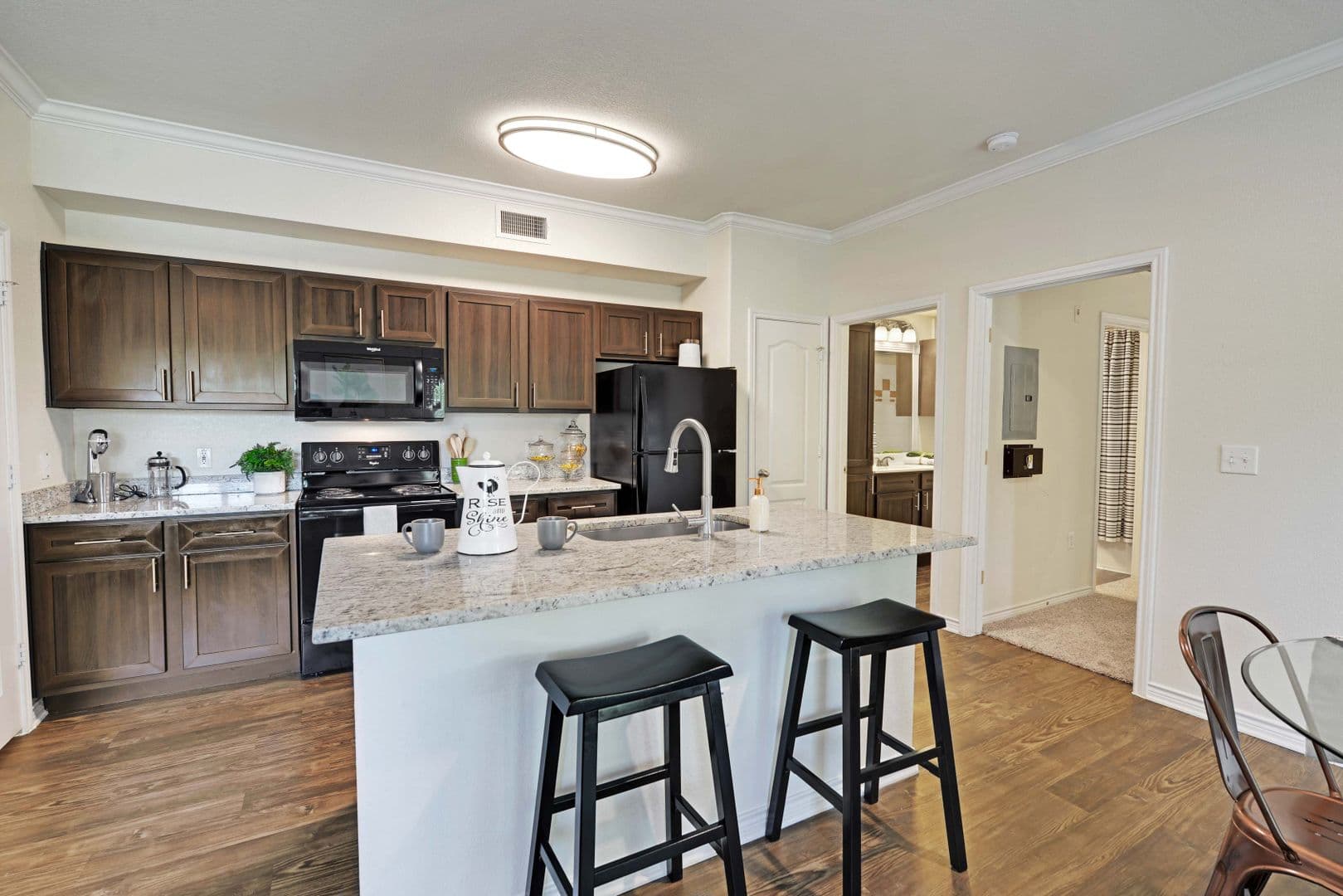Austin Apartment: 501 E. Stassney Ln
