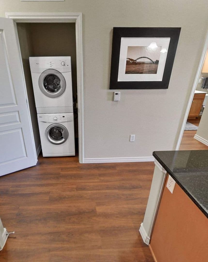 Austin Apartment: 12601 Bee Cave Pkwy