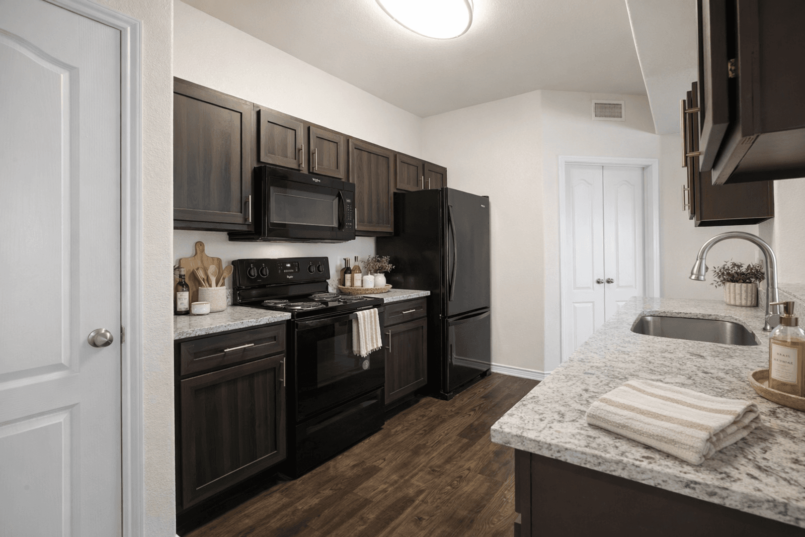 Austin Apartment: 501 E. Stassney Ln
