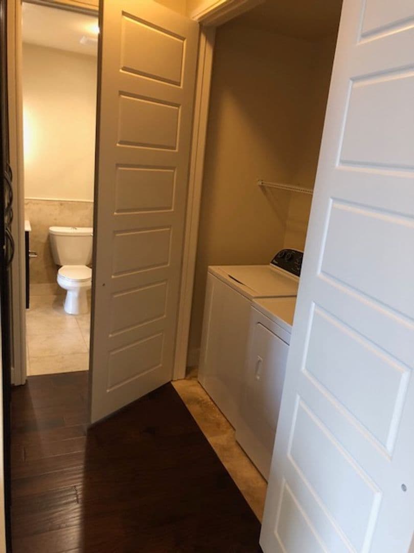 Austin Apartment: 214 Barton Springs Rd.