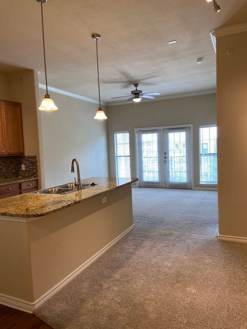Austin Apartment: 12601 Bee Cave Pkwy