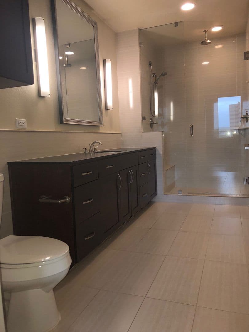 Austin Apartment: 214 Barton Springs Rd.