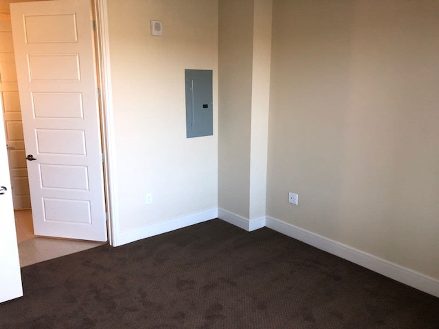 Austin Apartment: 214 Barton Springs Rd.