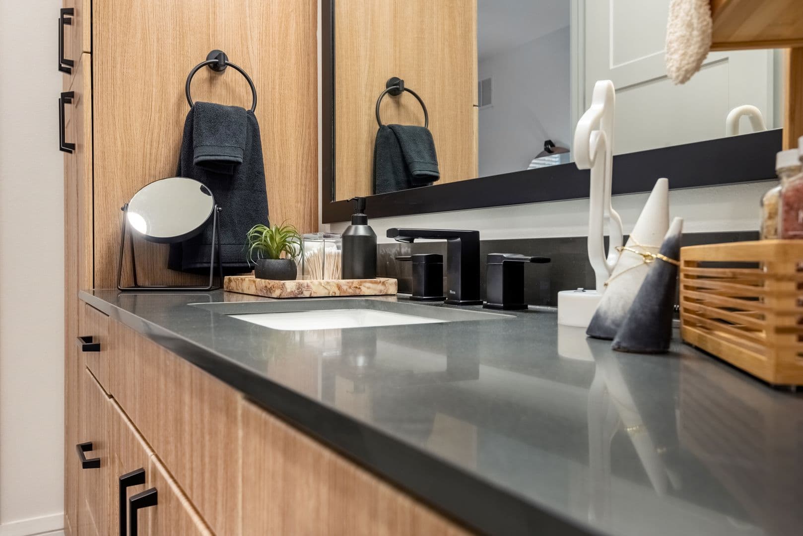 Austin Apartment: 3403 Harmon Ave