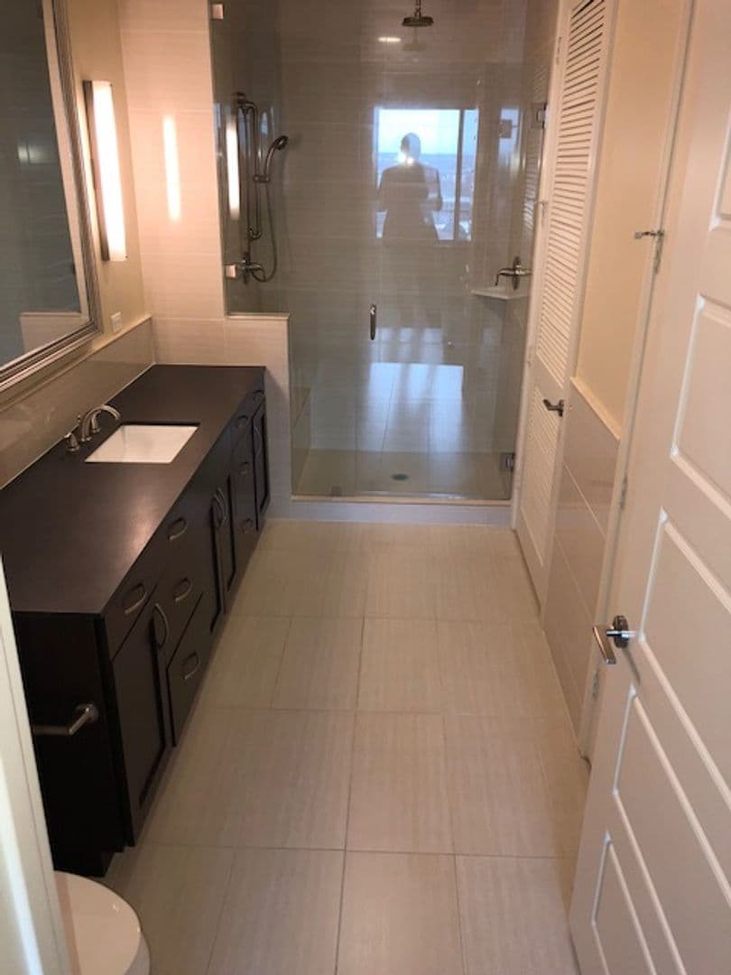 Austin Apartment: 214 Barton Springs Rd.